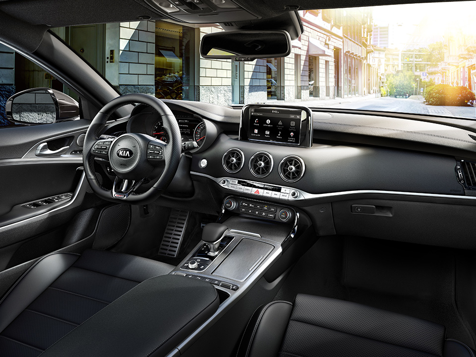 Kia Stinger Faszinierender Innenraum Kia Stinger Faszinierender Innenraum