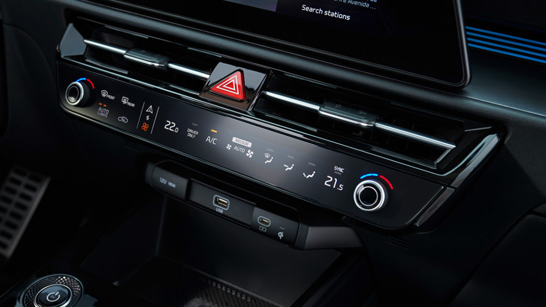 Tauche ein in das intuitive Fahrer-Cockpit.