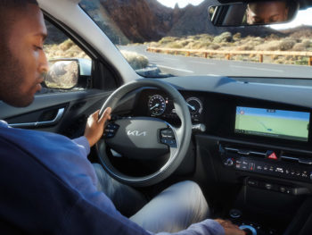 kia-niro-ev-vernetzte-technologie-720×540