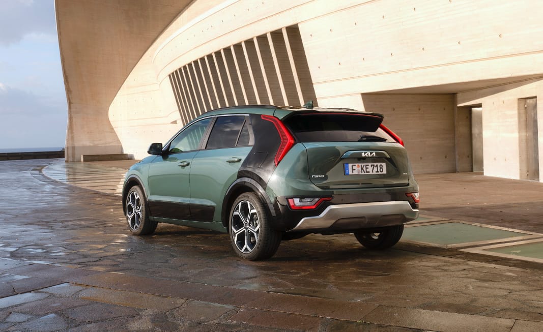 kia_niro_teaser_1067x653